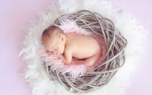 Tips for starting a cereer in newborn photography